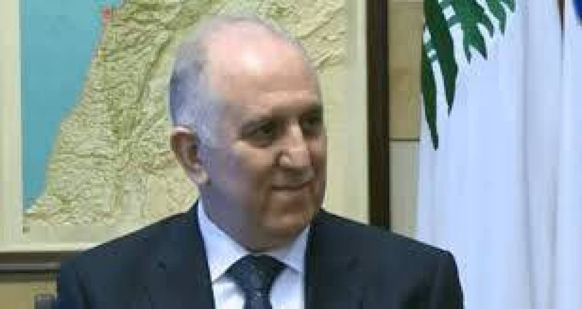 وزير الداخلية يعدل مواعيد فتح وإقفال المؤسسات