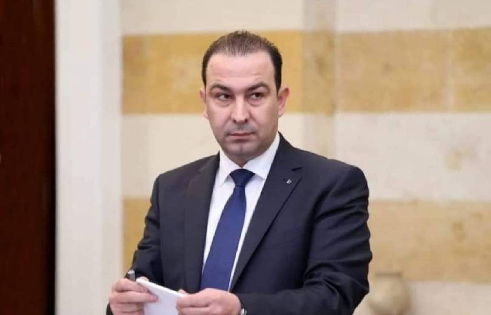 وزير الصناعة في حكومة تصريف الاعمال