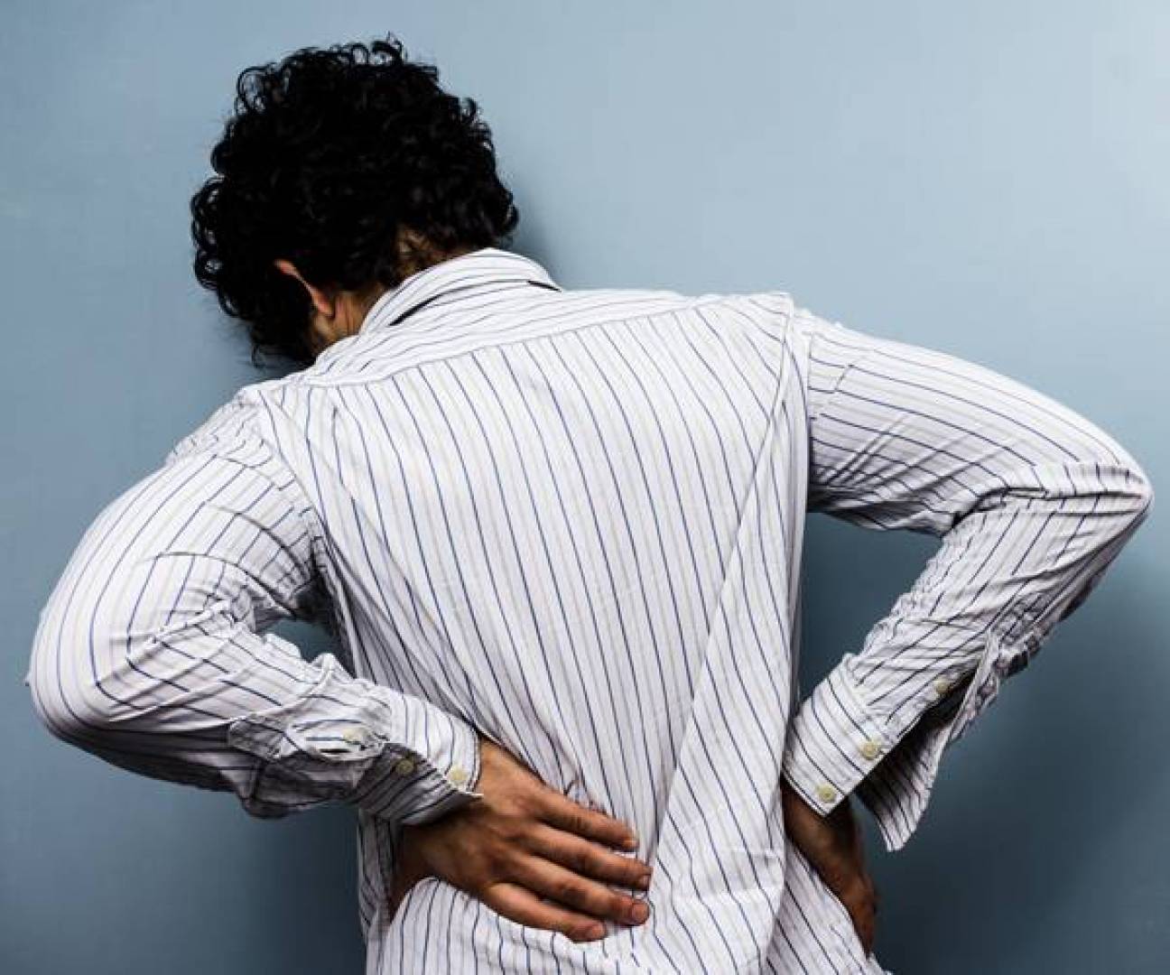  آلام الظهر الناتجة عن عرق النسا