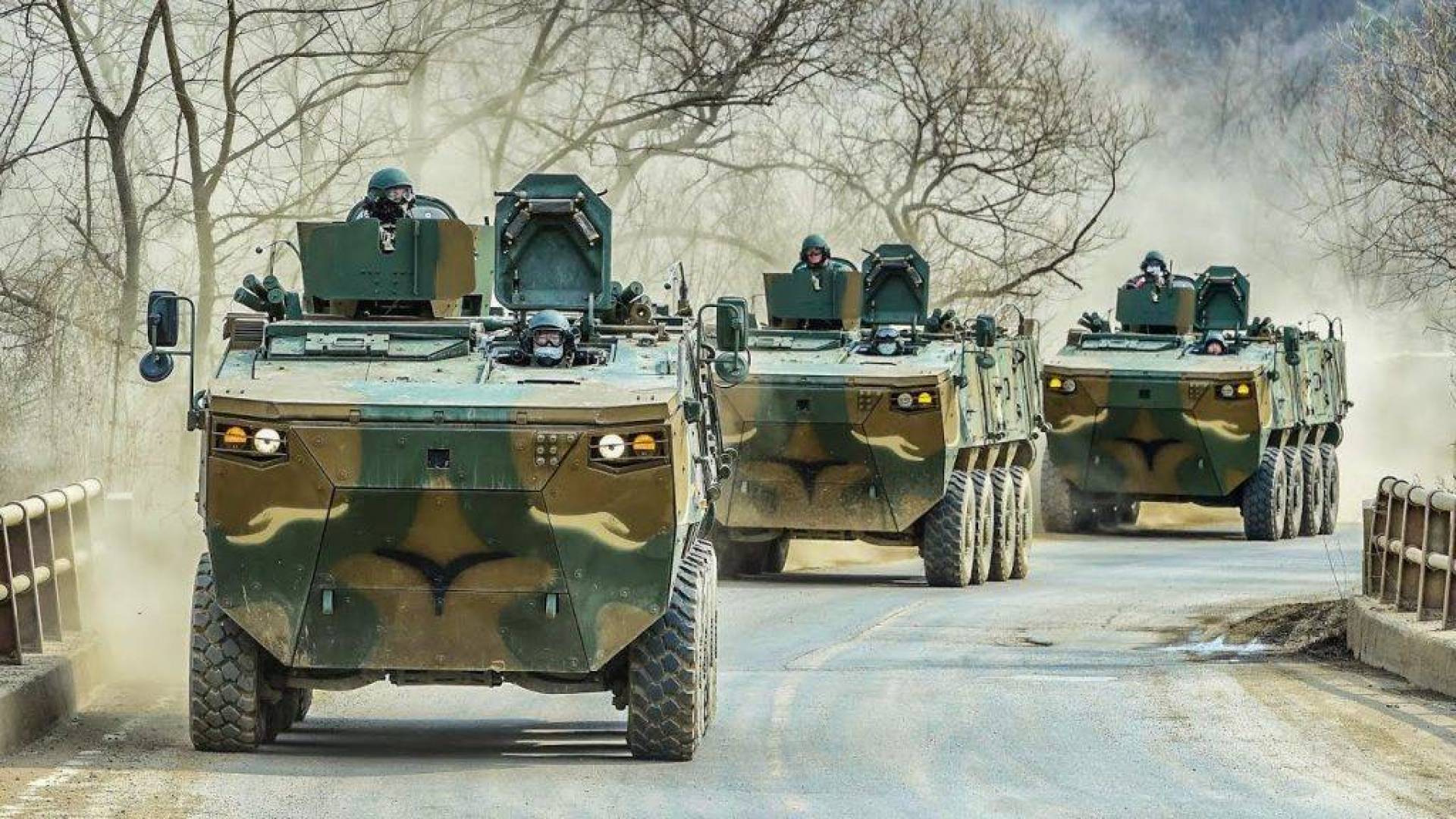 تسليم مركبات K806 و K808 المدرعة لجيش كوريا الجنوبية