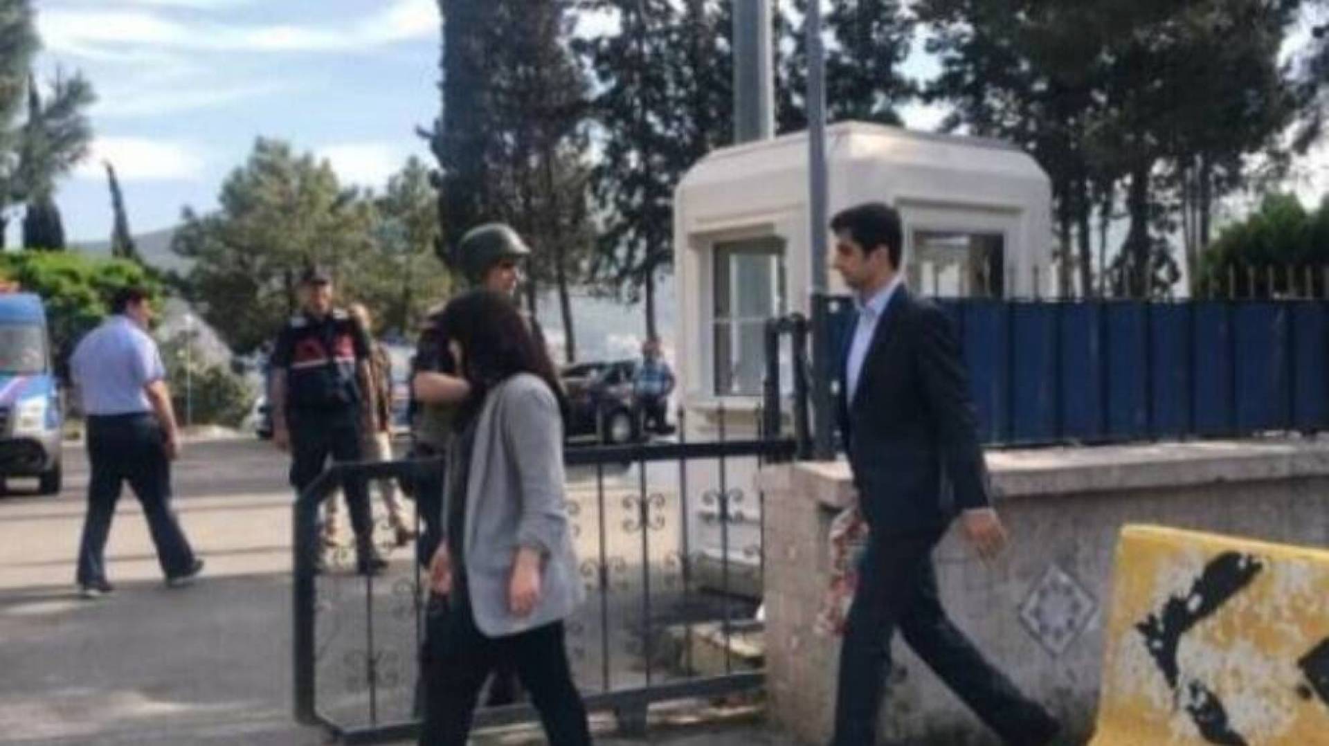 محامو عبدالله أوجلان يطالبون بزيارة موكلهم في سجن إمرالي