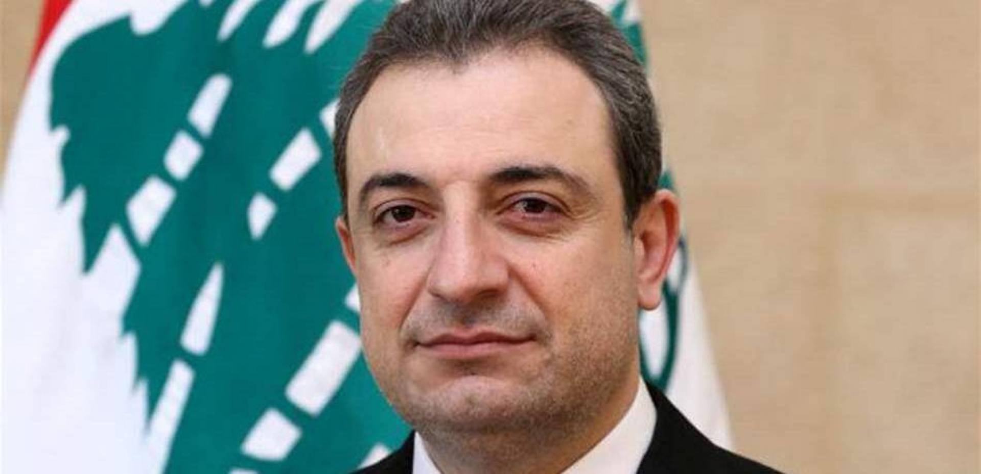 وائل أبو فاعور يطالب بالعودة عن قرار فتح المدارس