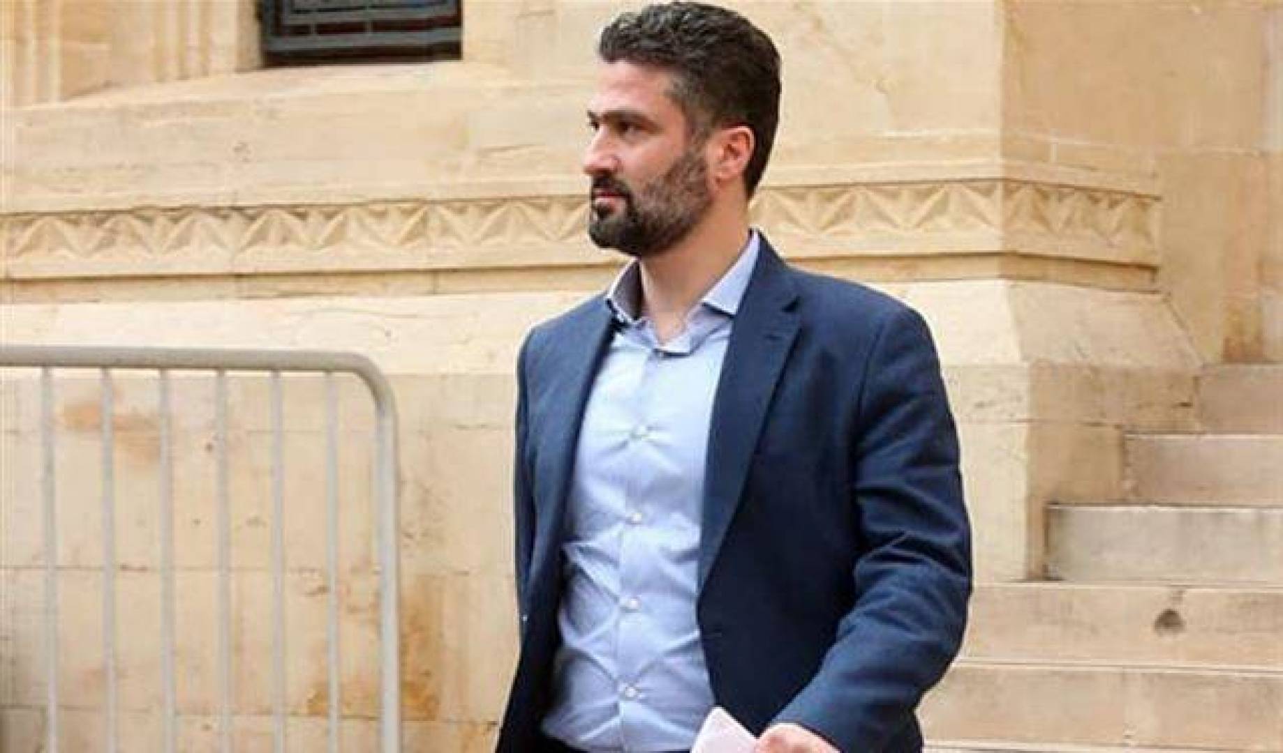 النائب سيزار معلوف: الحريري غير متحمس للعودة الى السراي