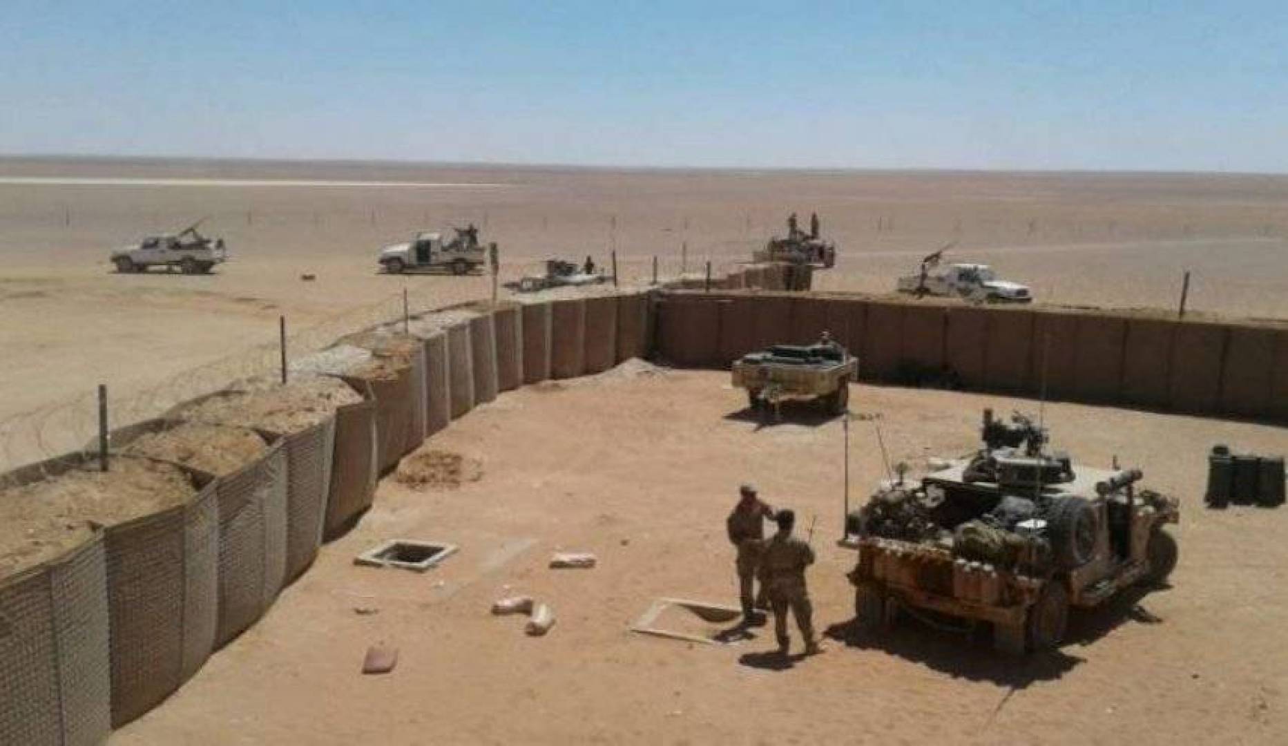 الأمريكي ينشئ قاعدة جديدة بريف دير الزور
