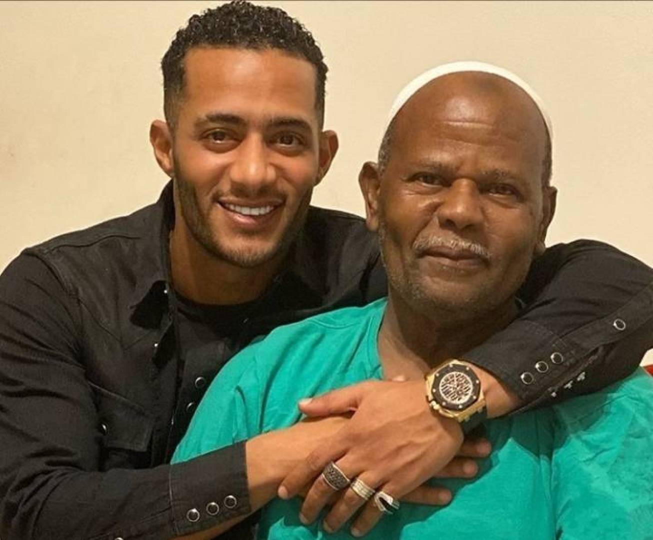 محمد رمضان يوجه رسالة مؤثرة إلى والده