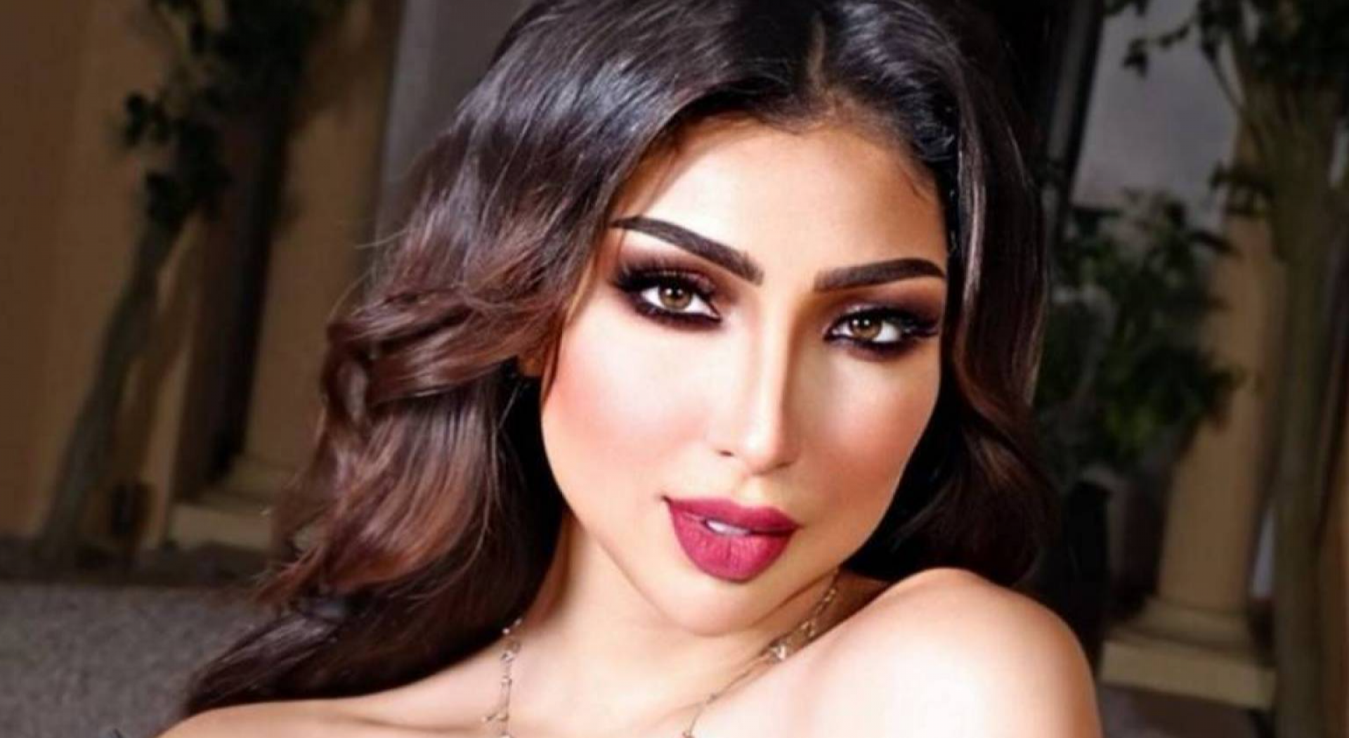 الفنانة المغربية دنيا بطمة