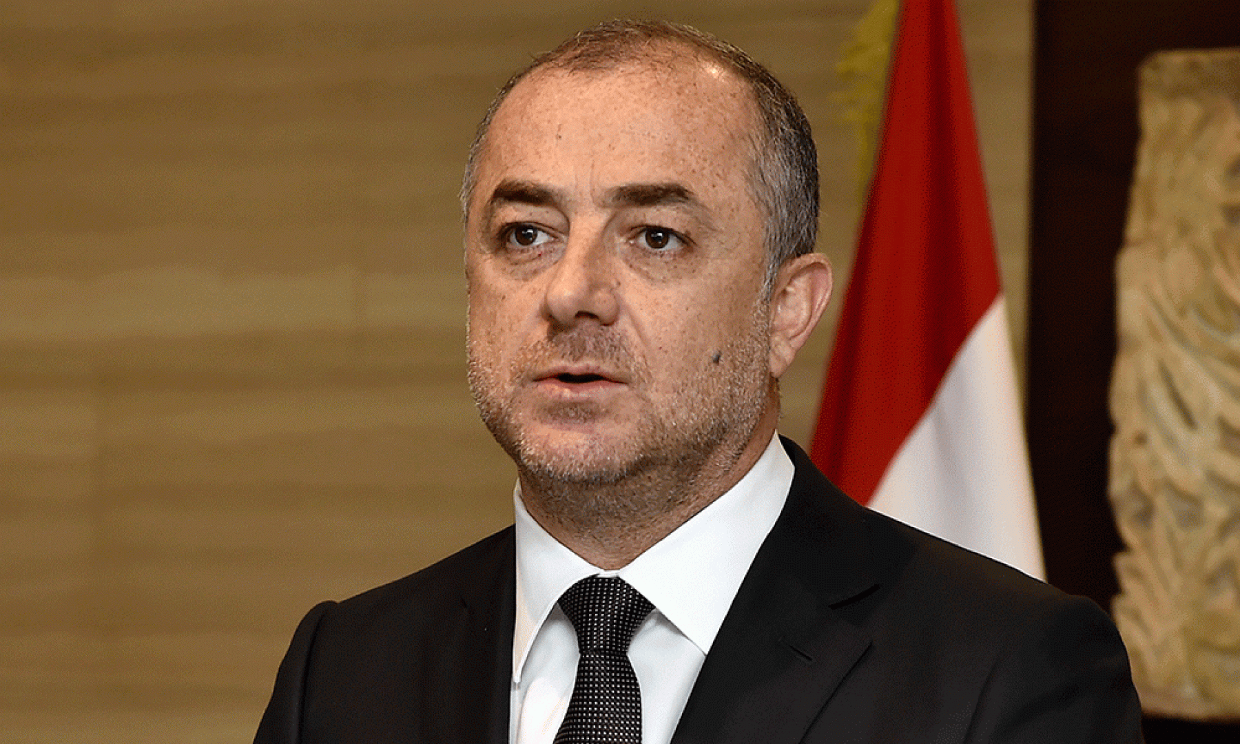 الياس بوصعب يفضح فساد وزارة التربية ويوجه التهم للوزير طارق المجذوب