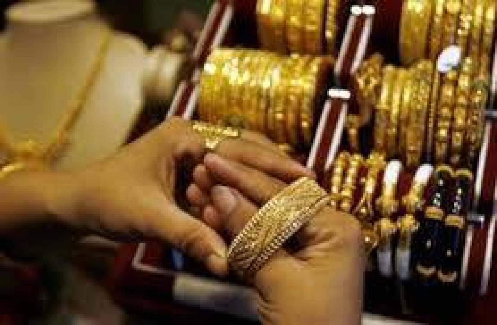 أسعار الذهب في السودان اليوم الاثنين 12-10-2020 سعر الذهب اليوم مقابل الجنيه السوداني والدولار الأمريكي