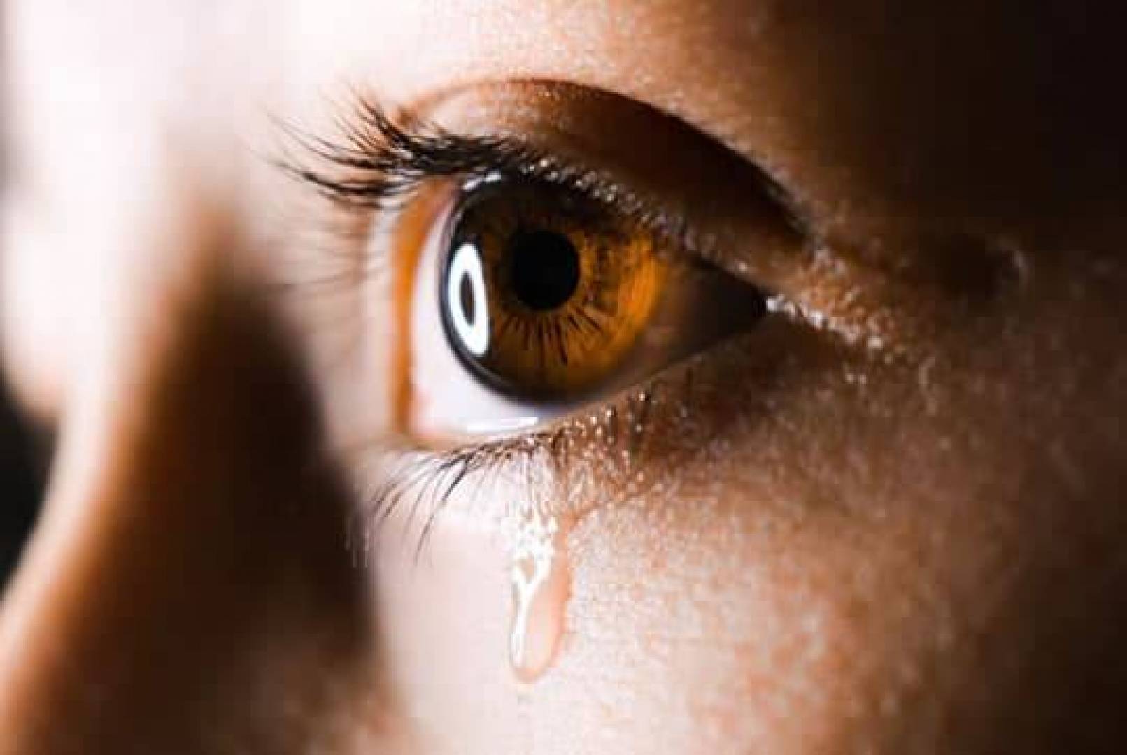  تأثير الاكتئاب للعلاقات الاجتماعية