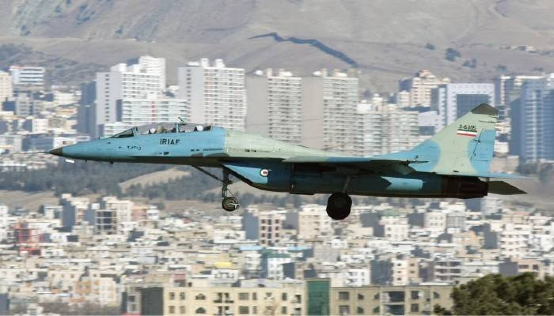 ايران تحتفل بمناسبة انتهاء عشر سنوات من الحظر المفروض على سلاحها