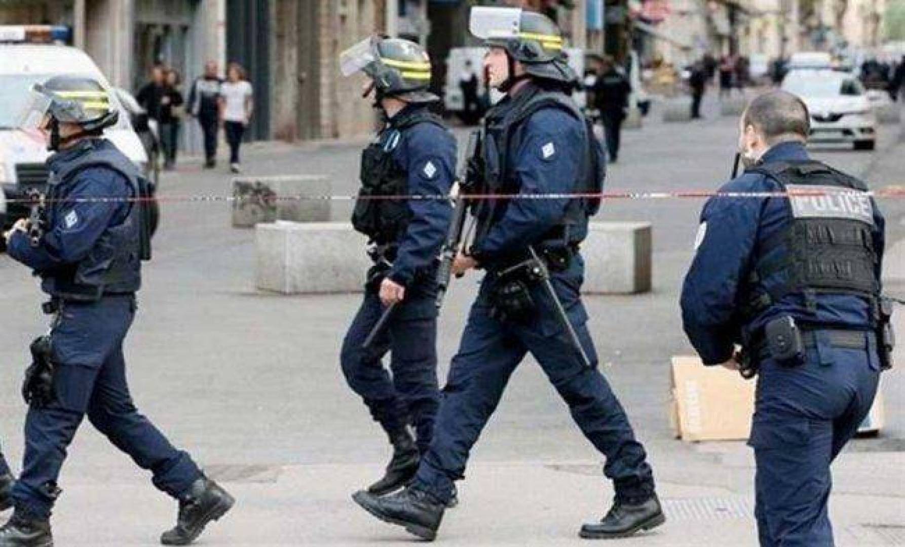 القبض على شخص كان ينوي تنفيذ هجوم في ليون