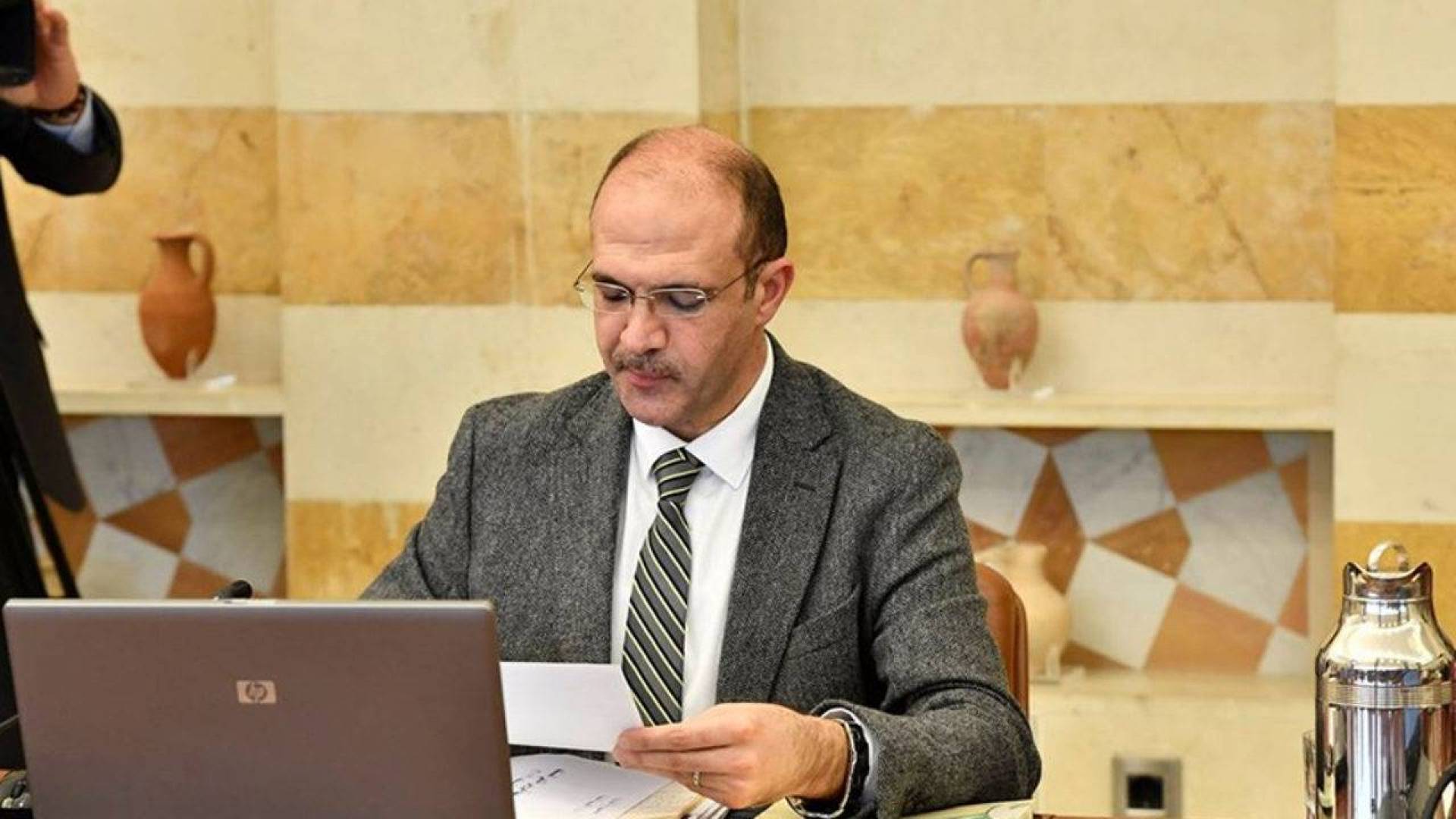 وزير الصحة حمد حسن : صرخة نقابة مستوردي المستلزمات الطبية وصلت والإتفاق بينها وبين جمعية المصارف إيجابي