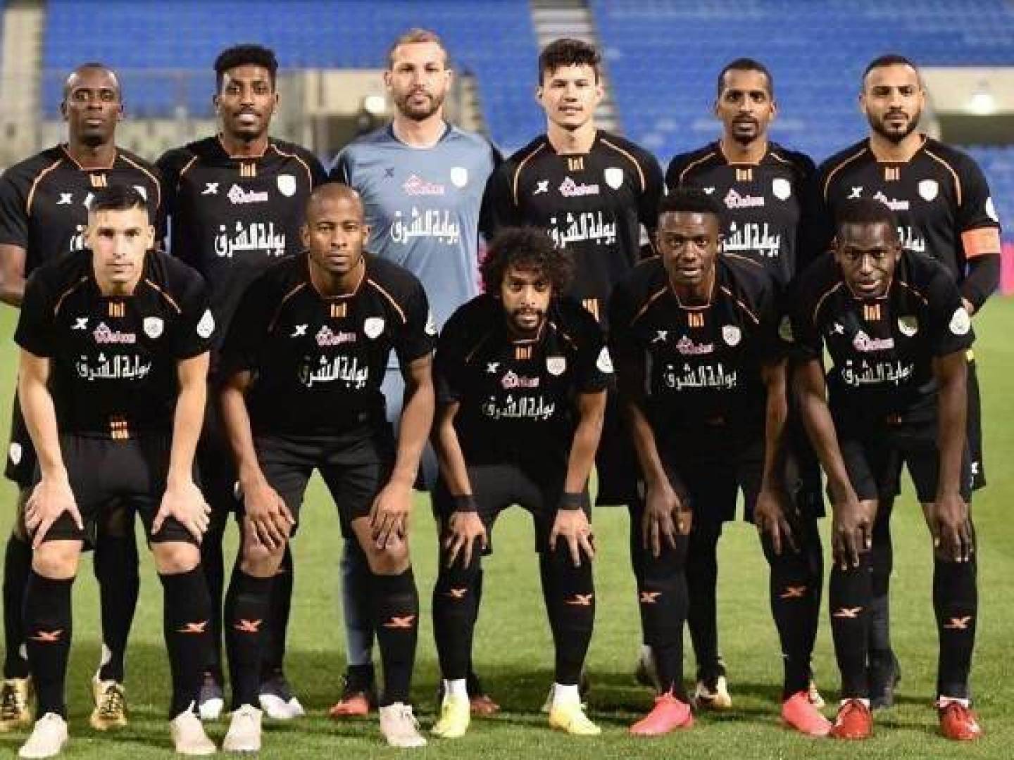 الشباب السعودي يتعادل مع مضيفه الرائد