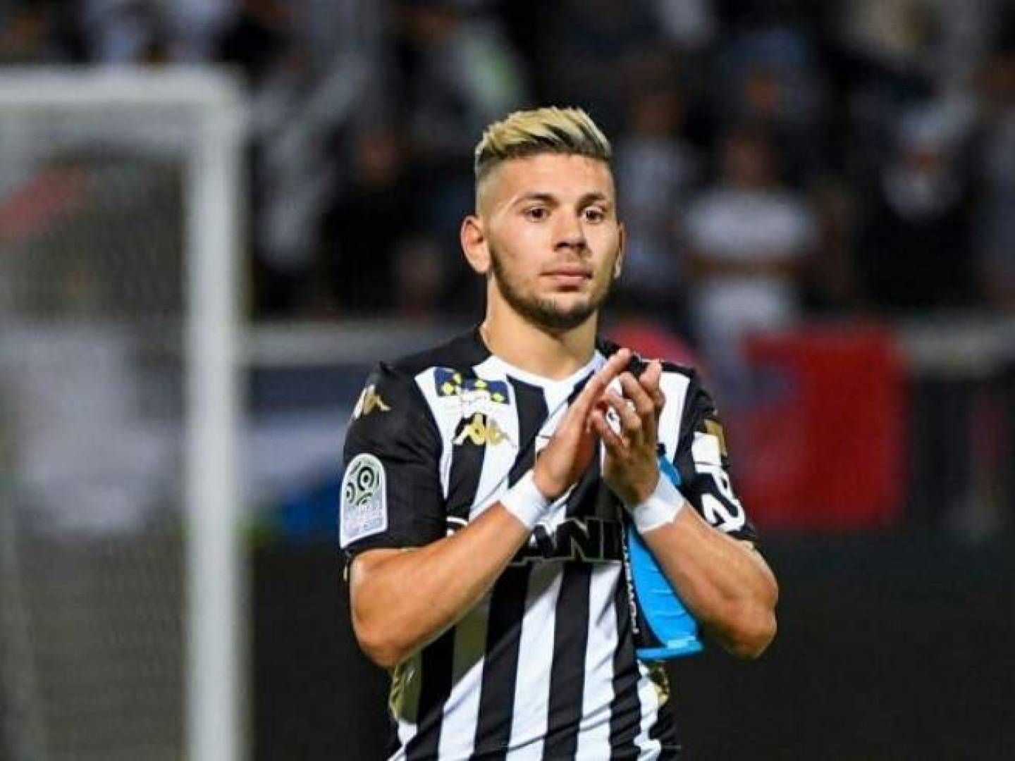 الحكم على اللاعب الجزائري الملالي بالسجن بتهمة القيام بأعمال مخلة بالحياء 