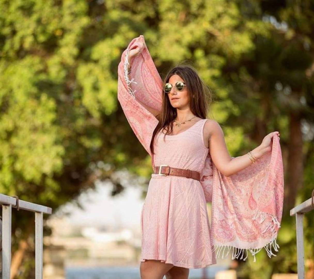 تعرف على جورجينا طواف التي أشعلت مواقع التواصل الإجتماعي بإطلالتها الجريئة 