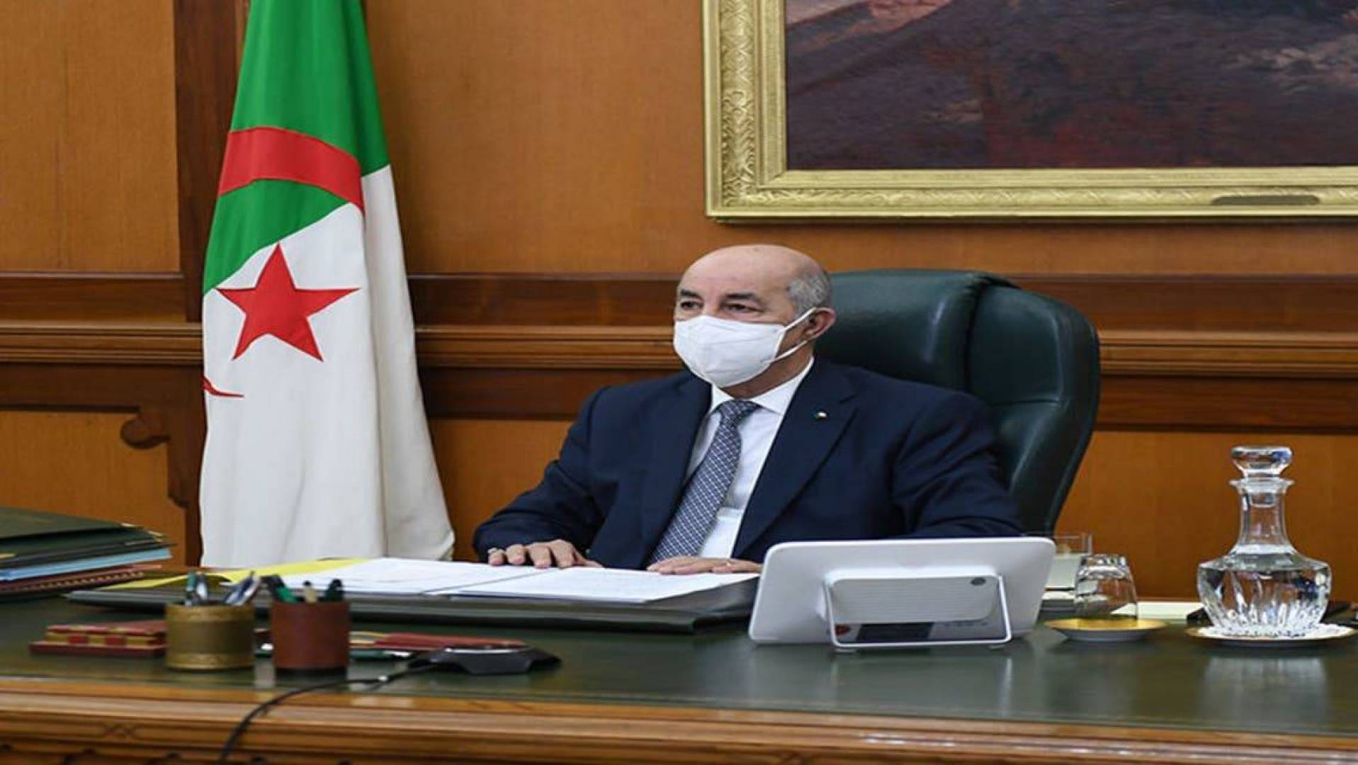 الرئاسة الجزائرية: نقل رئيس الجمهورية إلى ألمانيا لإجراء فحوصات معمقة بناء على توصية من الأطباء