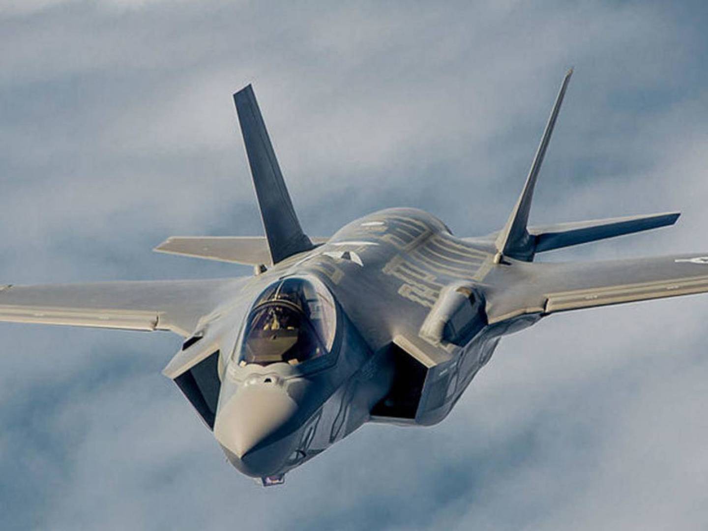 نتنياهو ينتقد القرار الأمريكي بتزويد الإمارات مقاتلات F35