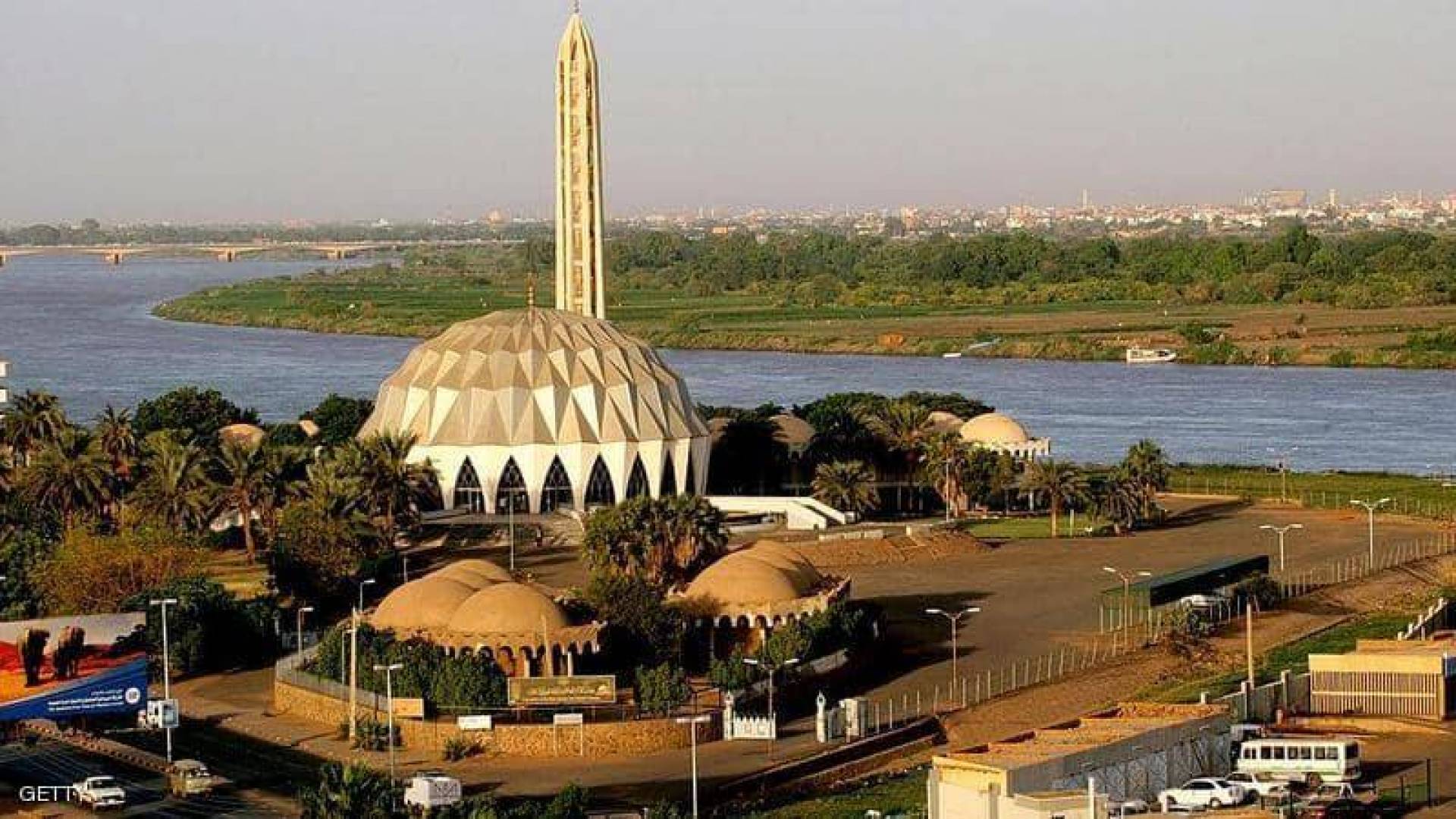 الولايات المتحدة:  ترامب وقع أمرا تنفيذيا لتمديد حالة الطوارئ تجاه السودان ويحتفظ بالعقوبات ضده عاما واحدا.
