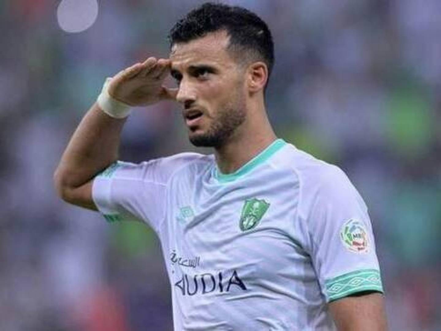 بهاتريك السومة .. الأهلي يتغلب على العين السعودي 