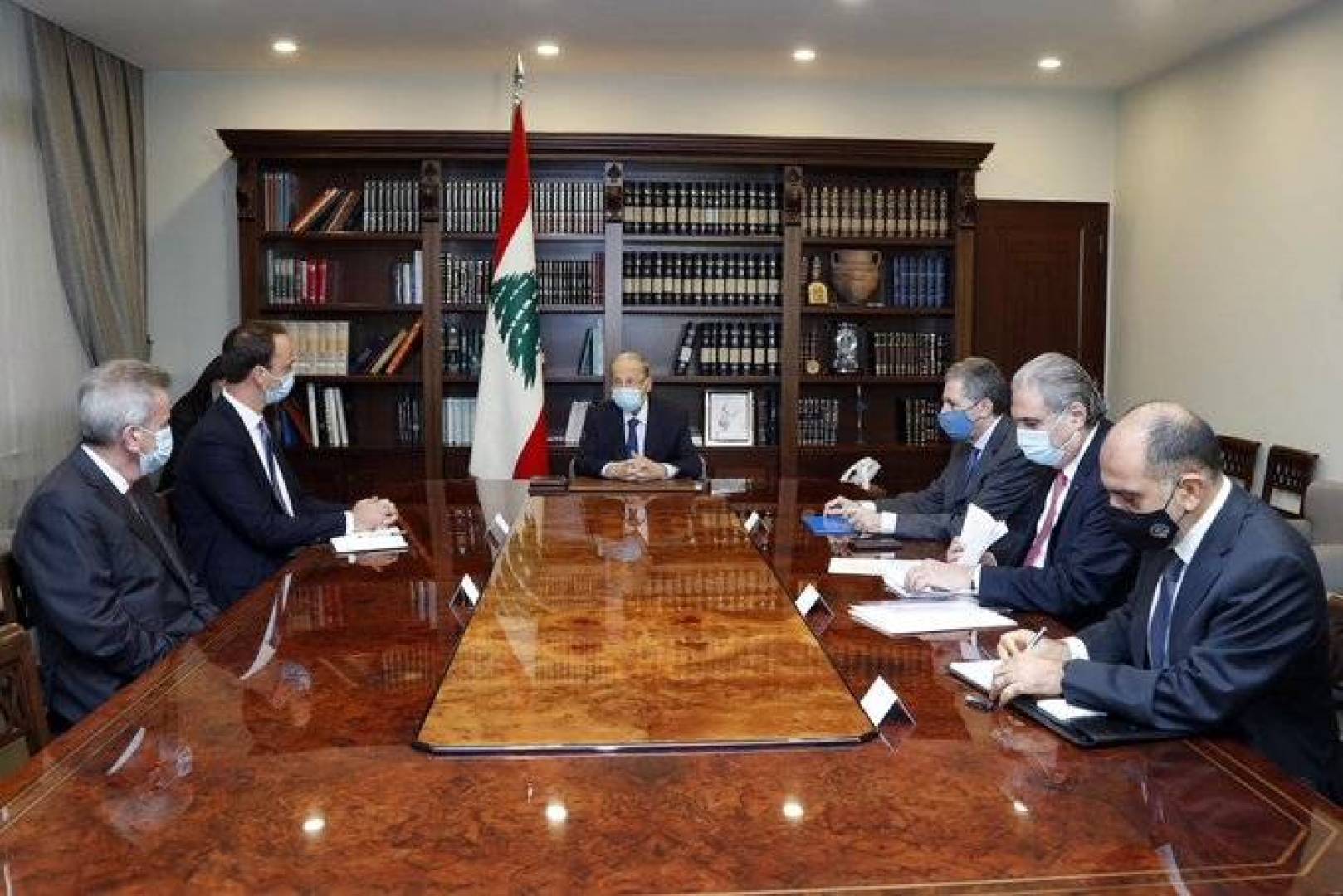 مباحثات حول التدقيق الجنائي بحسابات مصرف لبنان  في القصر الجمهوري