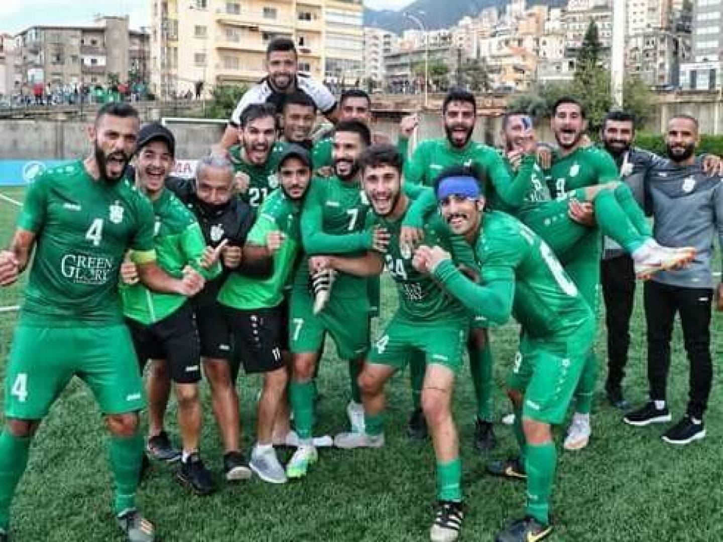 الأنصار يسحق الصفاء بسداسية