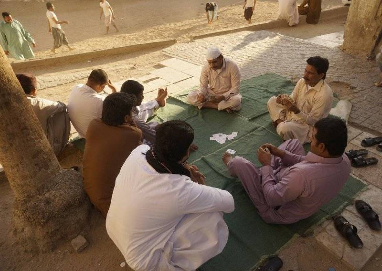 قانون جديد يحسن أوضاع العمال في السعودية