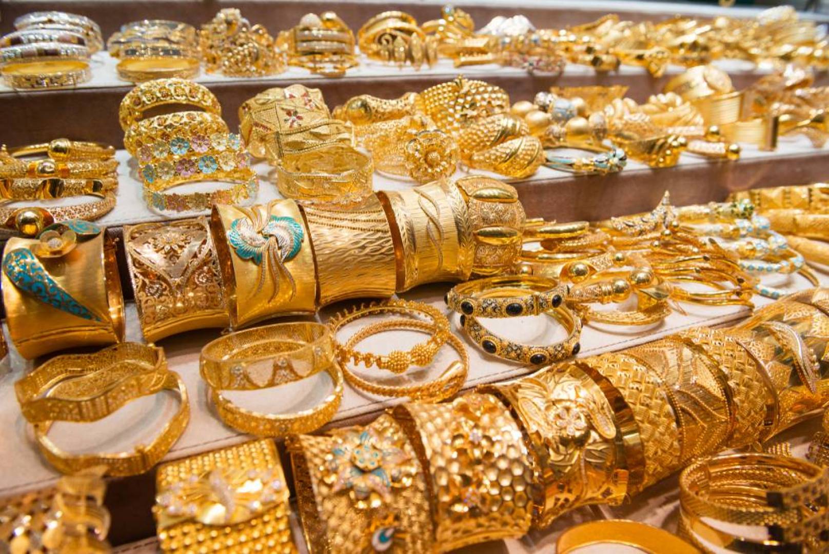 سعر الذهب في سوريا اليوم الاثنين 2-11-2020 اسعار الذهب في سوريا بالليرة السورية والدولار الأمريكي