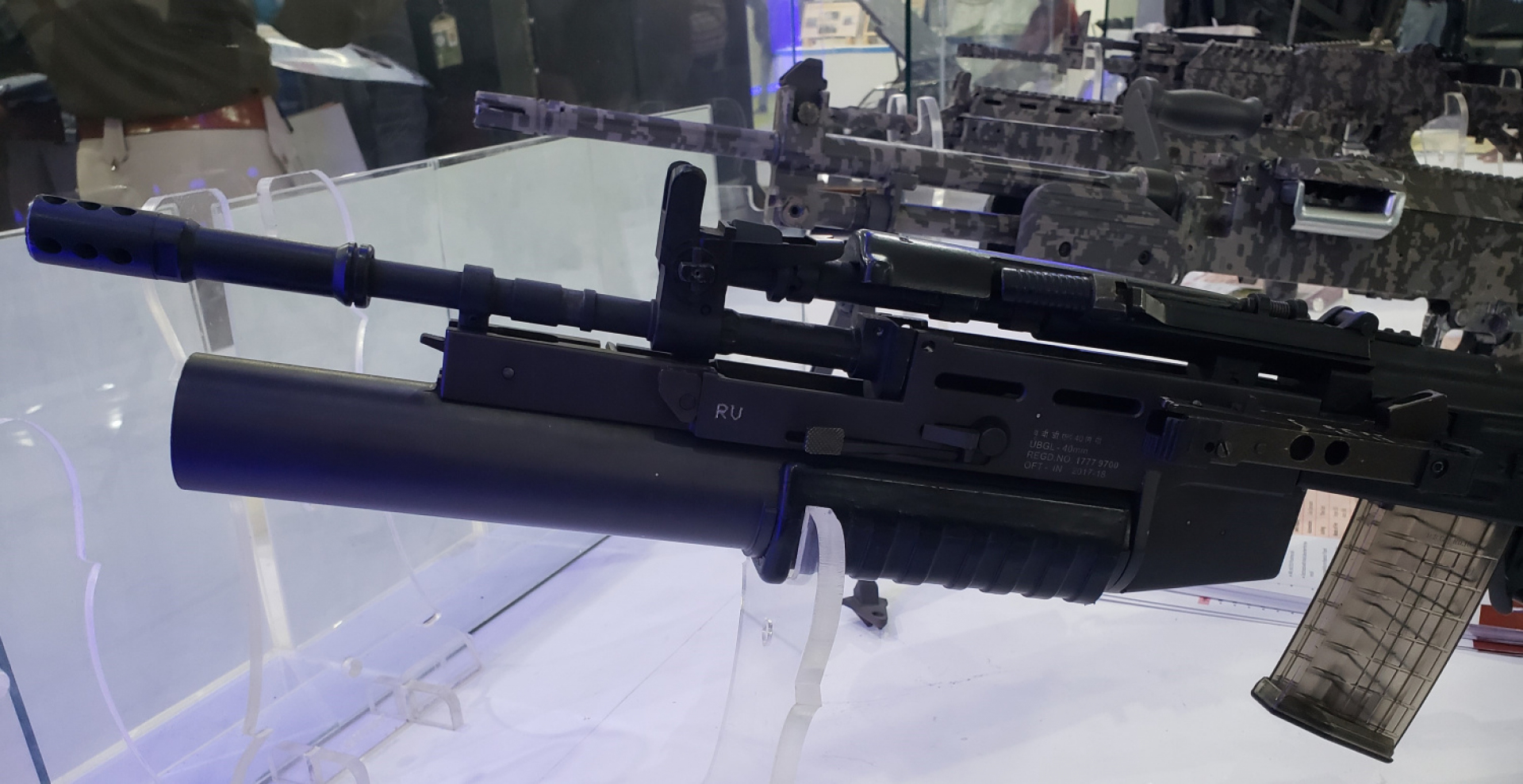 قاذفة قنايل ARDE 40 MM الهندية