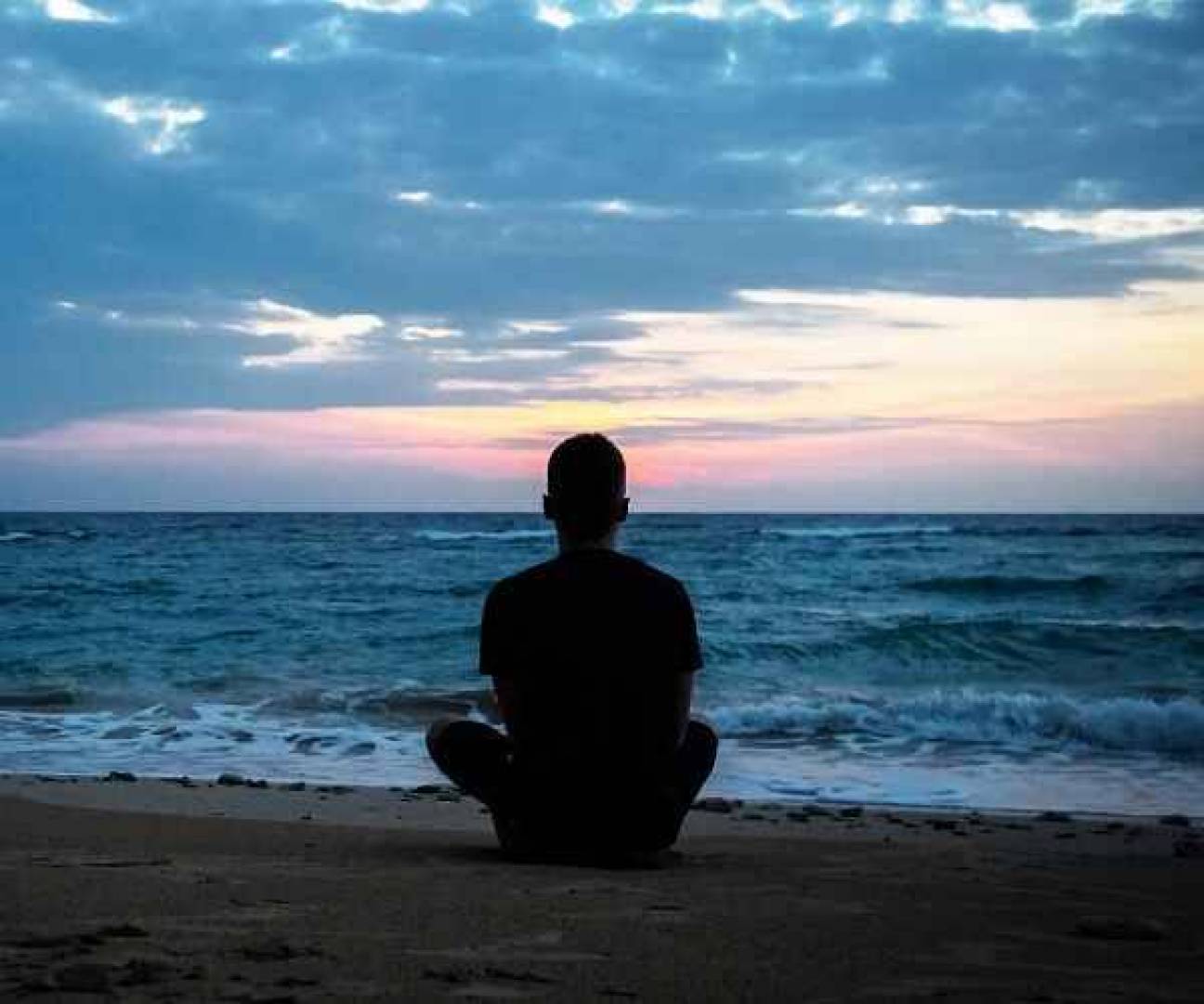 لهذا السبب.. الوحدة تهدد الشباب أكثر من كبار السن