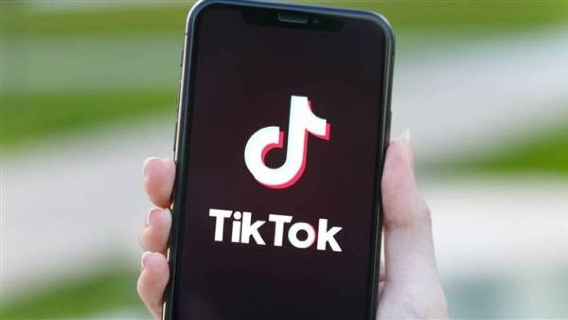 وزارة التجارة الأمريكية تتراجع عن قرار حظر الـ TikTok وهذه هي الأسباب !! 