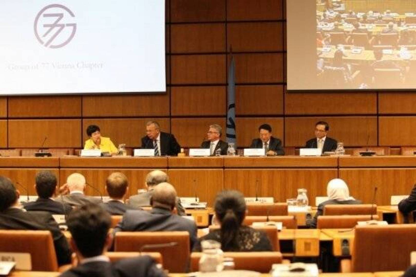 مجموعة الـ77 تدعو إلى الرفع الفوري للعقوبات المفروضة على إيران