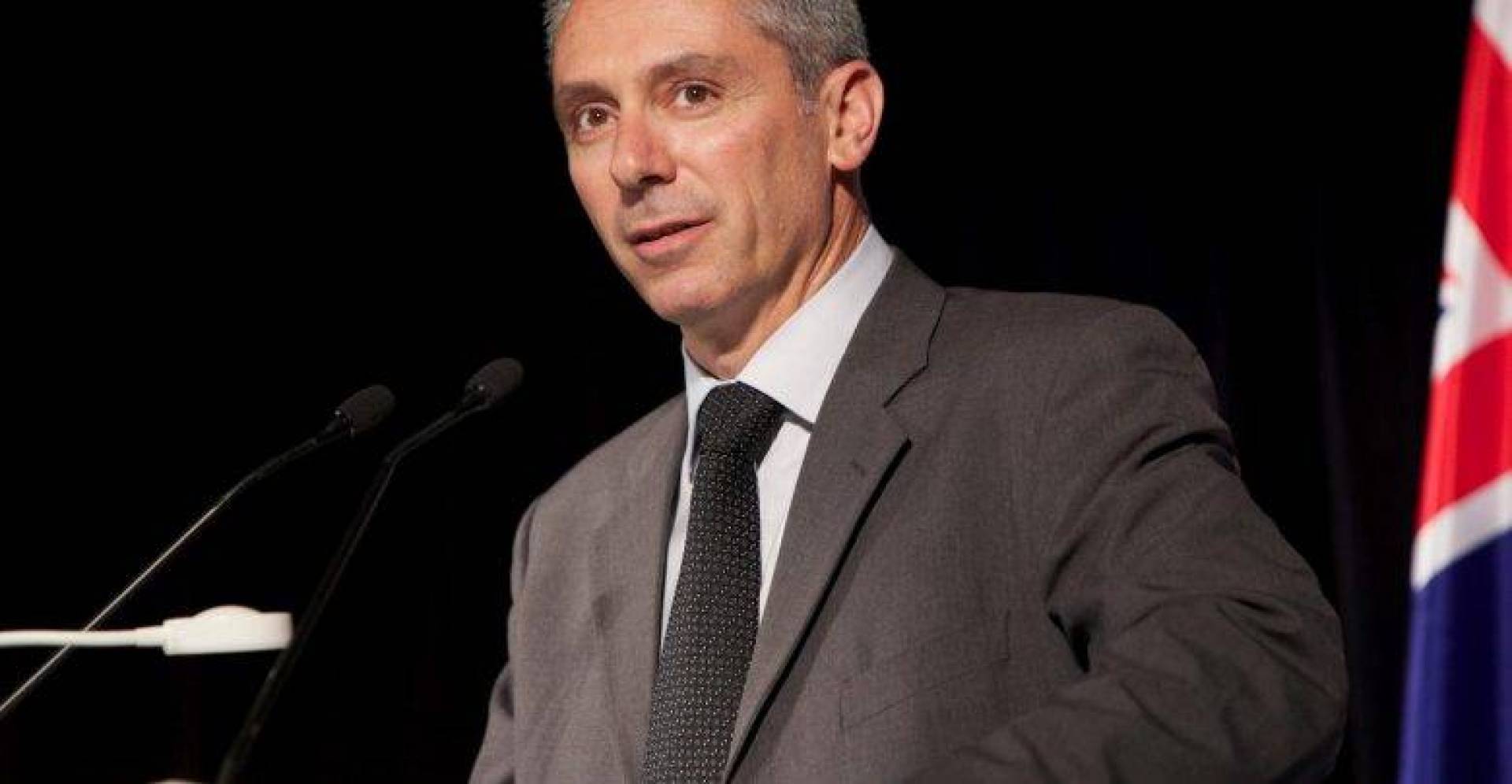 الصحفي الإسرائيلي ألون بن دافيد: صاروخ أو صاروخين أطلقا من غزة باتجاه وسط البلاد، القبة الحديدية اعترضت صاروخا جنوب تل أبيب