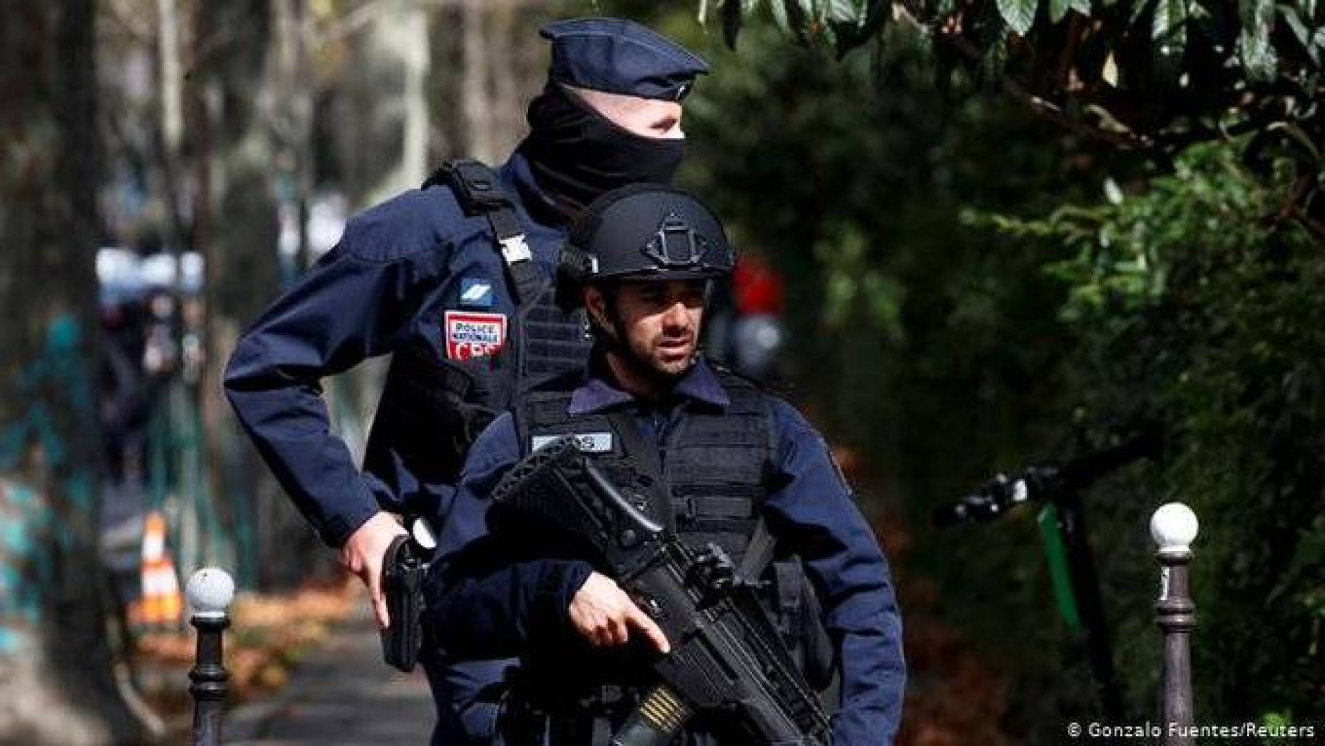 فرنسا مصادر إعلامية: مقتل شخصين وإصابة ثالث بجروح خطيرة بعد تعرضهم لهجوم في كاليه