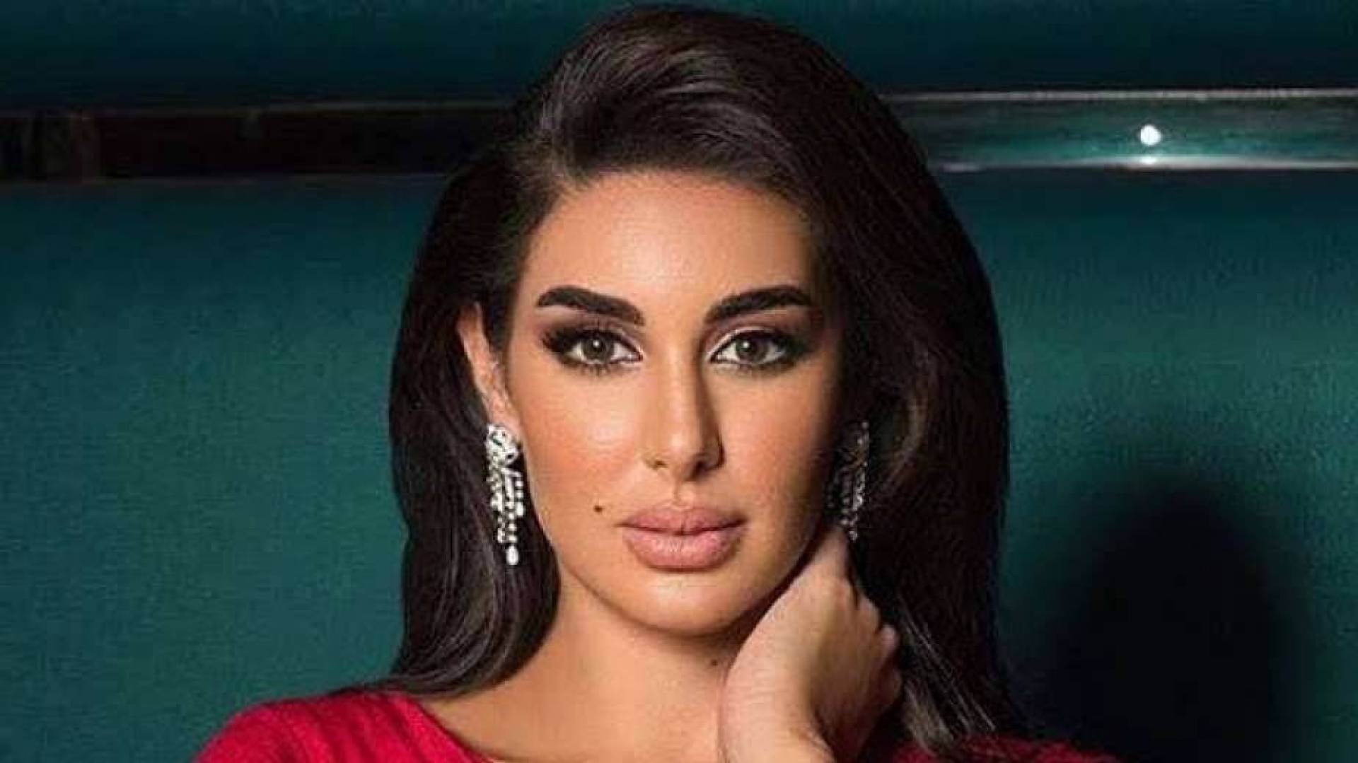 عقب اتهامها بالتفاخر .. ياسمين صبري تقدم على العمل الإنساني وتساعد سيدة المطر 