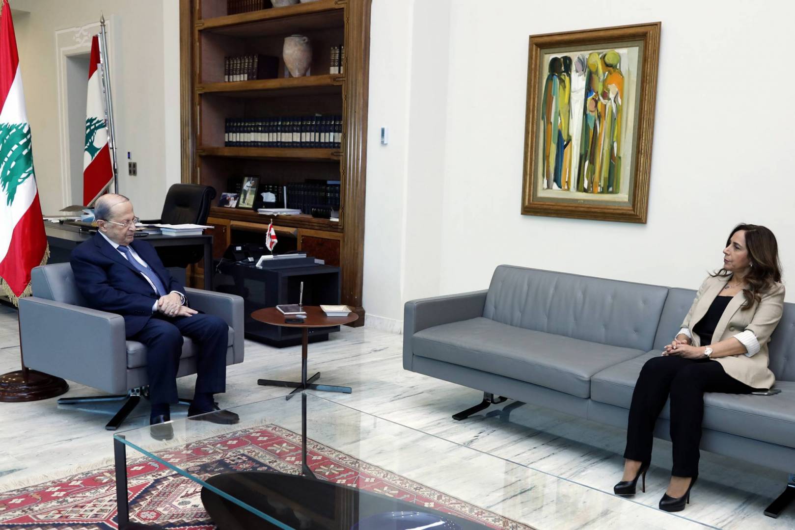 الرئيس ميشال عون اطلع من نائبة رئيس الوزراء وزيرة الدفاع زينة عكر على نتائح زيارتها الى العراق ومضمون المحادثات مع المسؤولين العراقيين