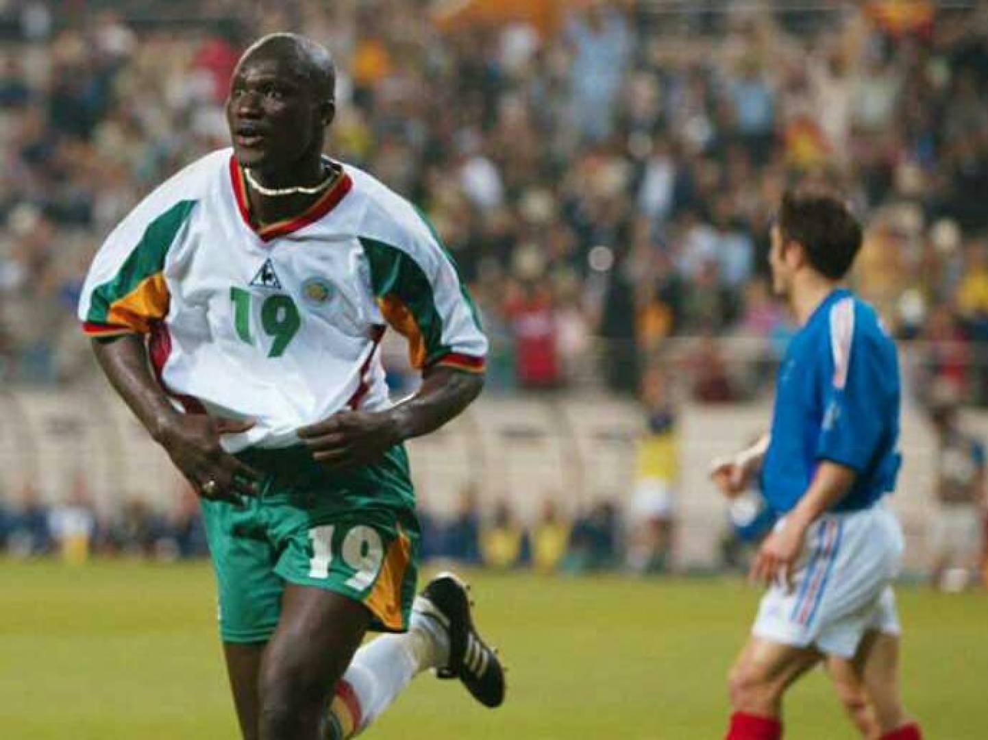 وفاة اللاعب السنغالي بابا ديوب بعد معاناة مع المرض