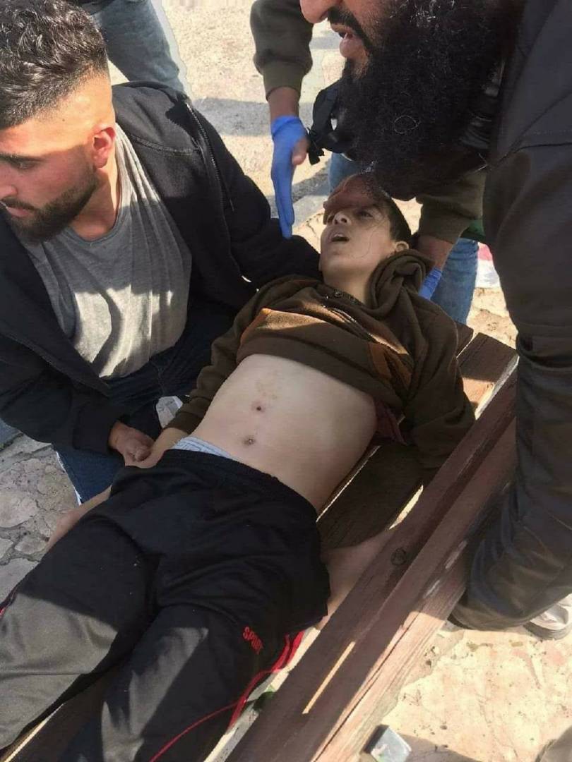 وسائل إعلام فلسطينية: استشهاد طفل فلسطيني برصاص قوات الاحتلال الإسرائيلي في قرية المغير شمال شرق رام الله