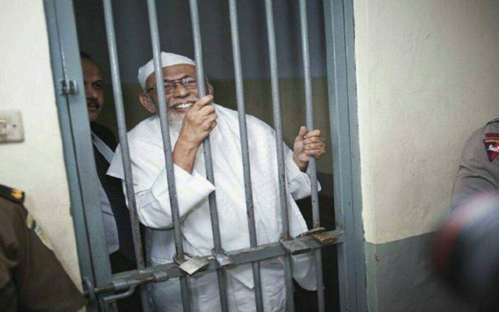 ذي القرنين في قبضة الشرطة الأندونيسية