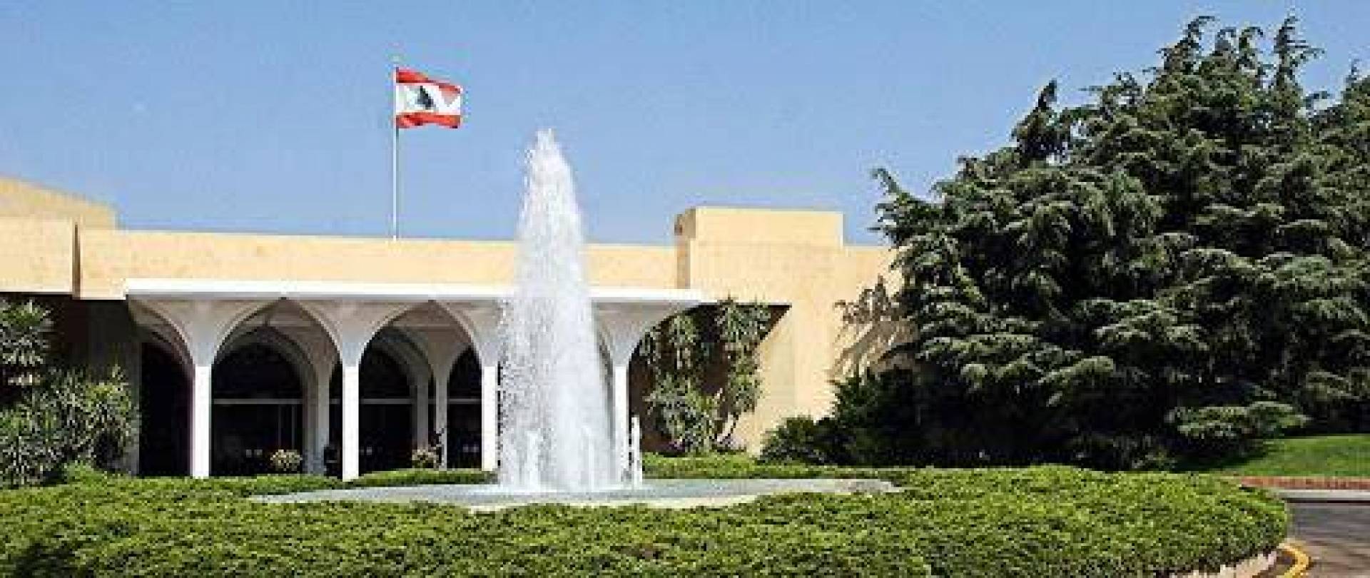 بدء الاجتماعات في السراي الحكومي للبحث في ملف ترشيد الدعم بحضور وزير الصحة ومستشاريه