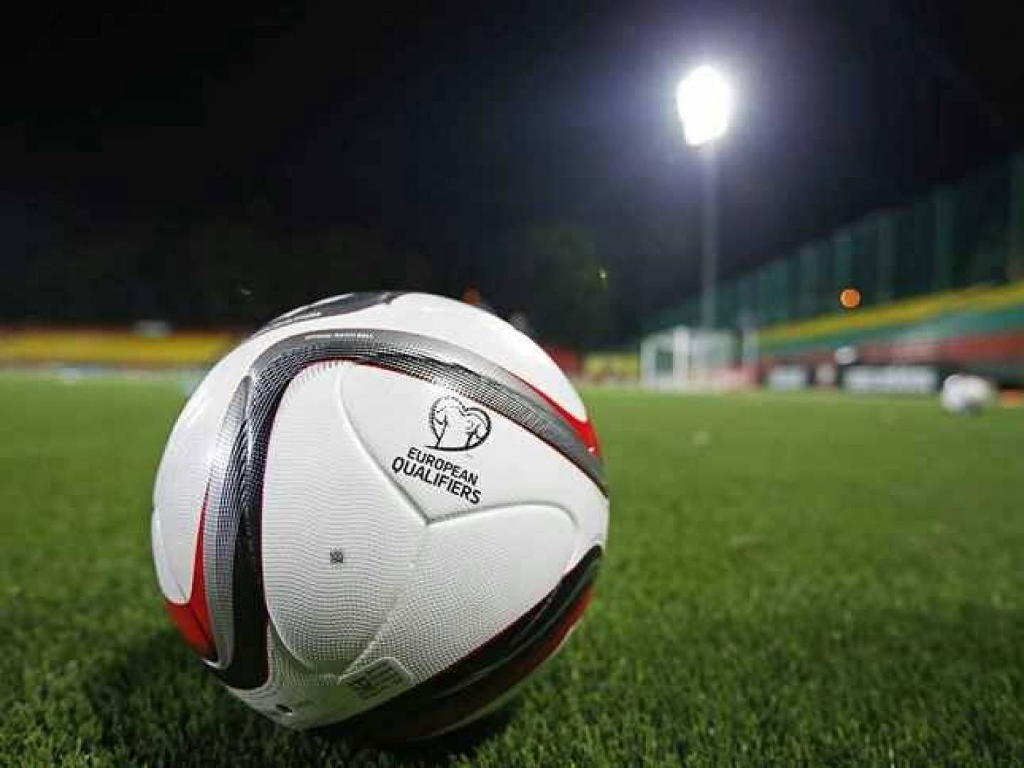 مباريات اليوم في الملاعب الأوروبية والعربية 