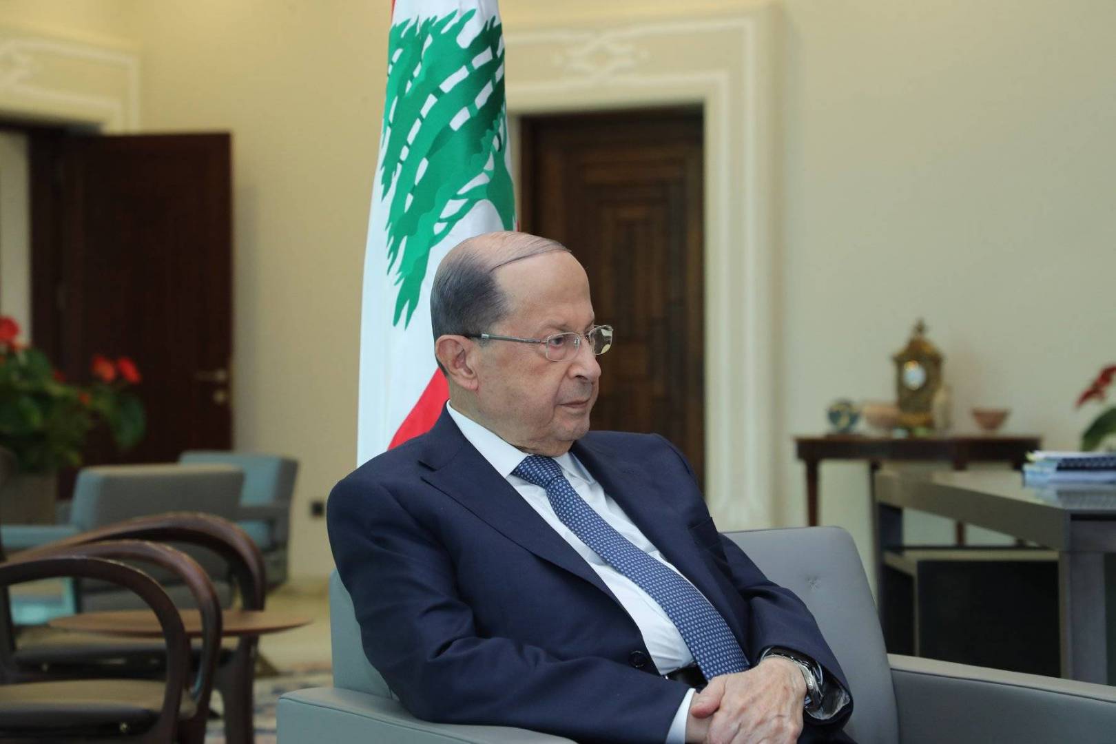 ميشال عون يدعو البلدان العربية التعاون لرفع الحصار الاقتصادي عن لبنان