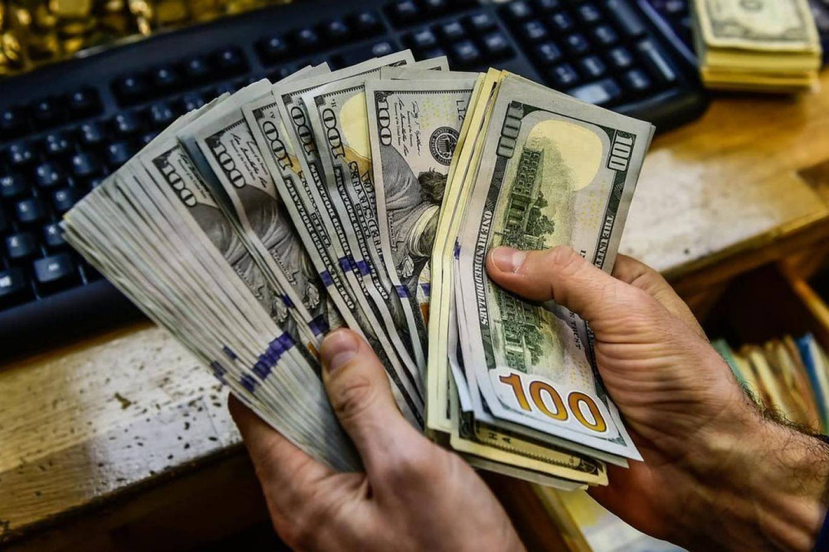 تراجع  دولار السوداء في لبنان