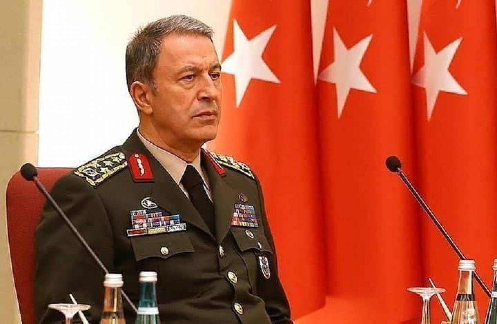 وزير الدفاع التركي: سنعتبر قوات حفتر أهدافا مشروعة
