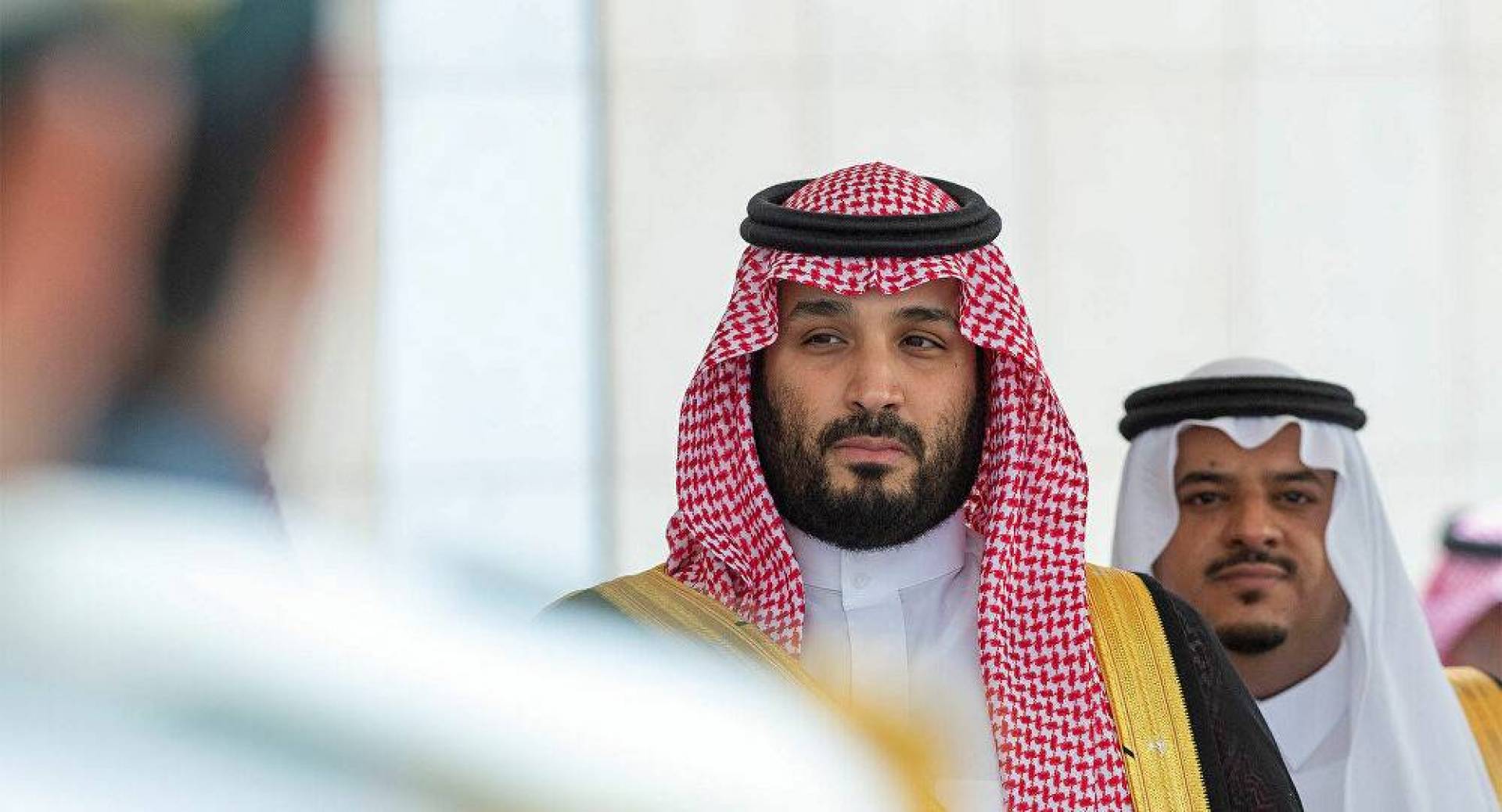 لحظة لقاء الأميرين والحميمية السعودية القطرية