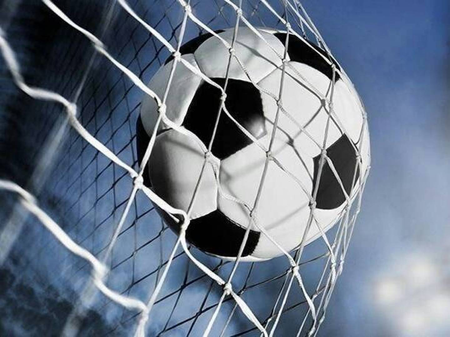 مباريات اليوم في الملاعب الأوروبية والعربية 