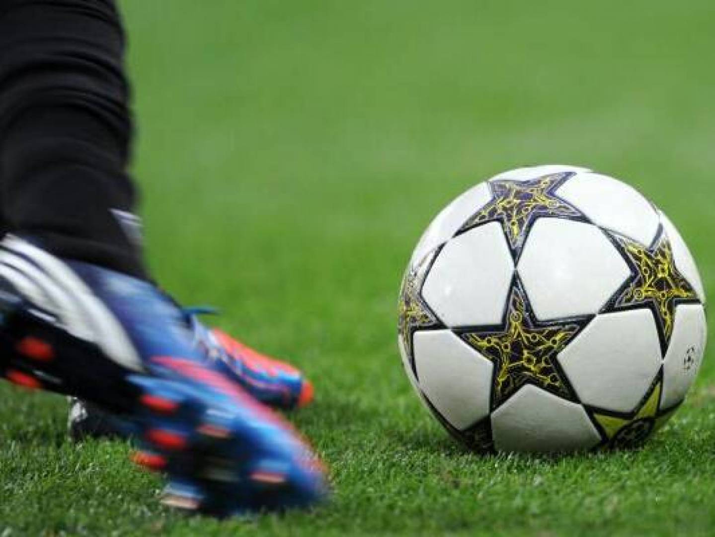 مباريات اليوم في الملاعب الأوروبية والعربية 