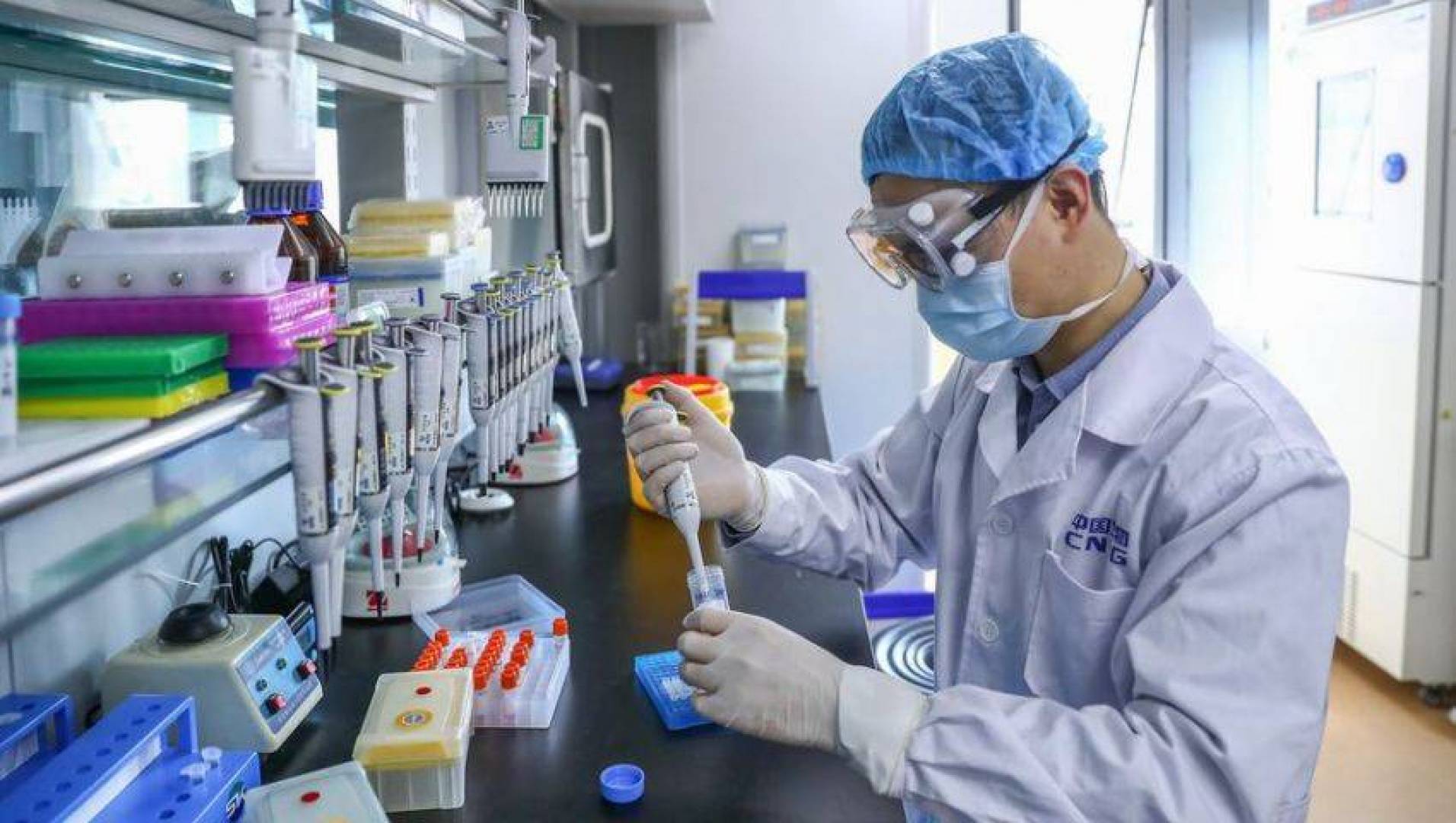 رغم تأمين لقاح كورونا.. لبنان سيواجه صعوبة التوزيع بشكل عادل