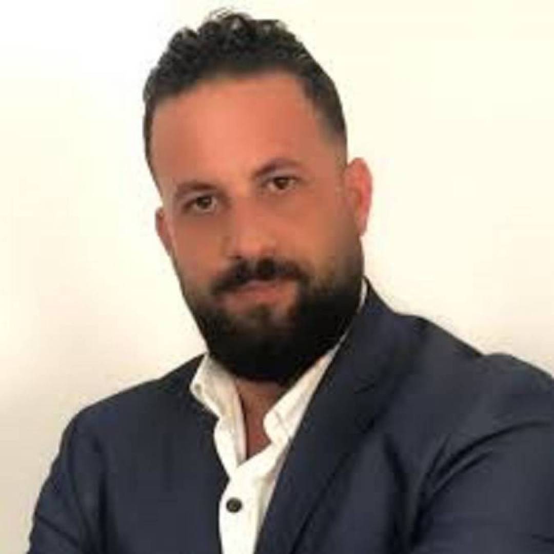 حسن مغنية: زج المودعين اللبنانيين بالصراع السياسي مرفوض