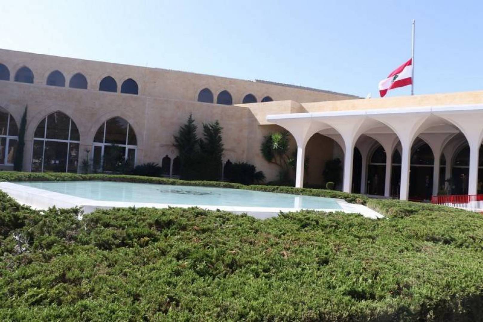 الرئاسة اللبنانية: سعد الحريري يرفض الأخذ بملاحظات الرئيس ميشال عون