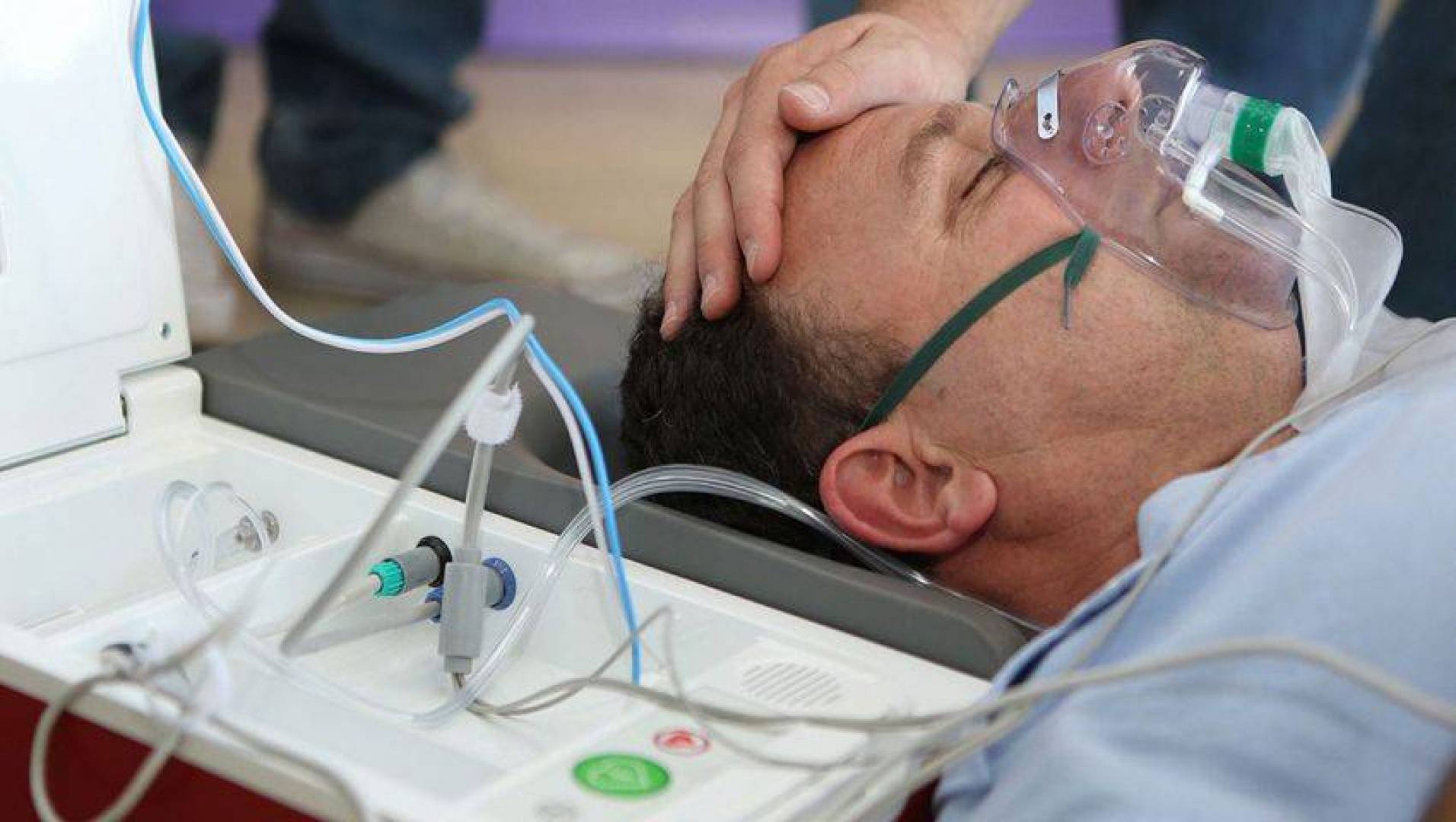 خوفاً من انقطاعها.. اللبنانيون يقدمون على شراء أجهزة الاوكسجين بكثرة